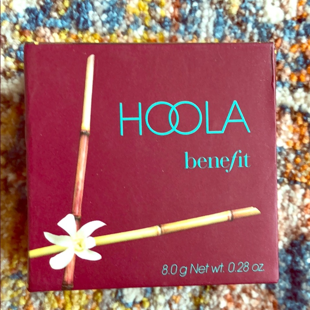 NIB Benefit ‘Hoola’ bronzer - Picture 1 of 4